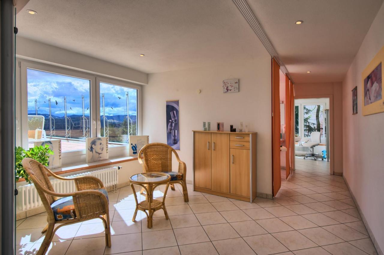 Jufa Hotel Schwarzwald レンツキルヒ エクステリア 写真