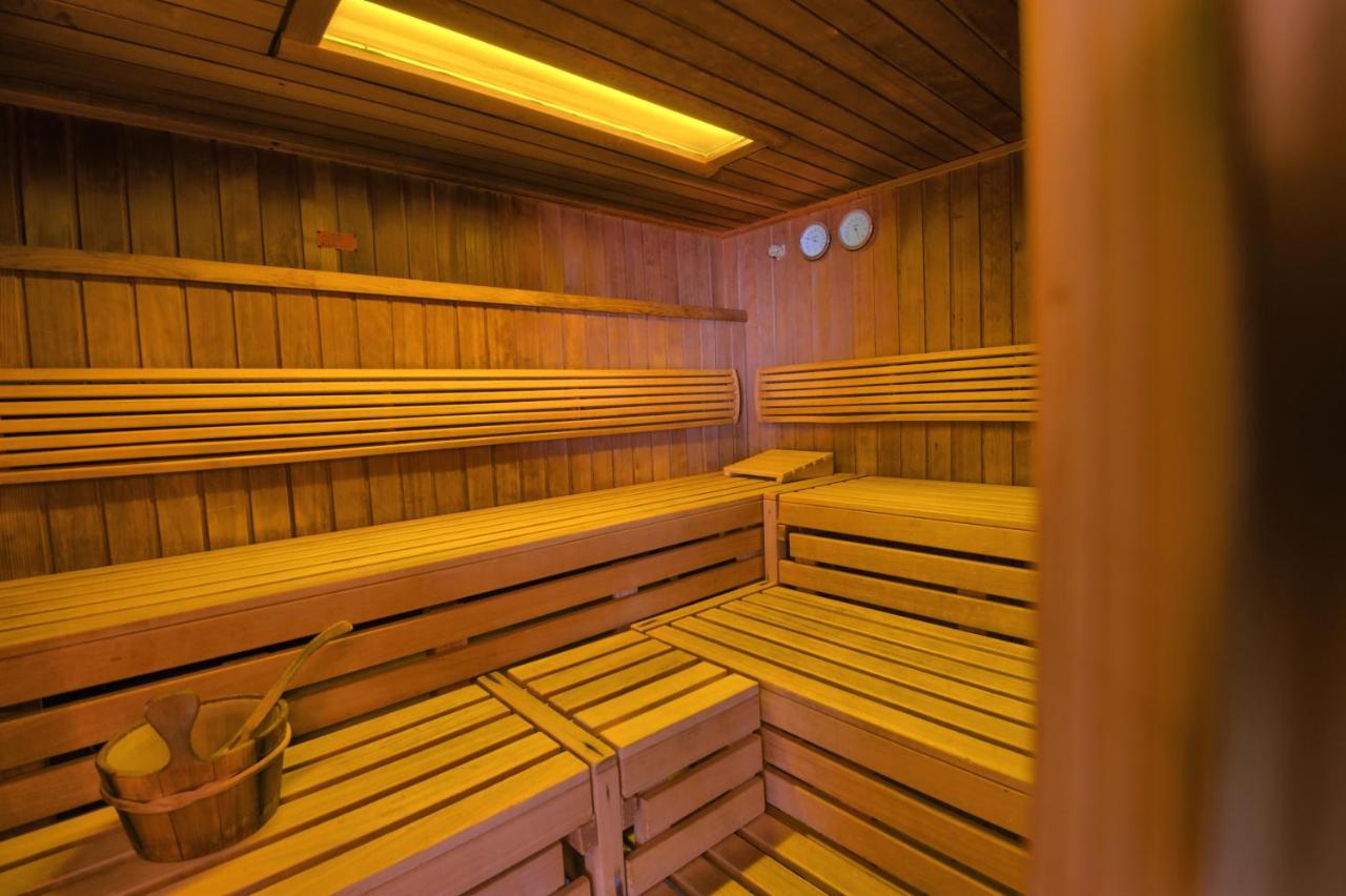 Jufa Hotel Schwarzwald レンツキルヒ エクステリア 写真