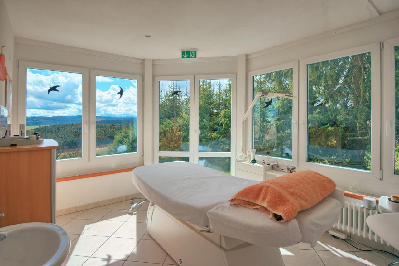 Jufa Hotel Schwarzwald レンツキルヒ エクステリア 写真
