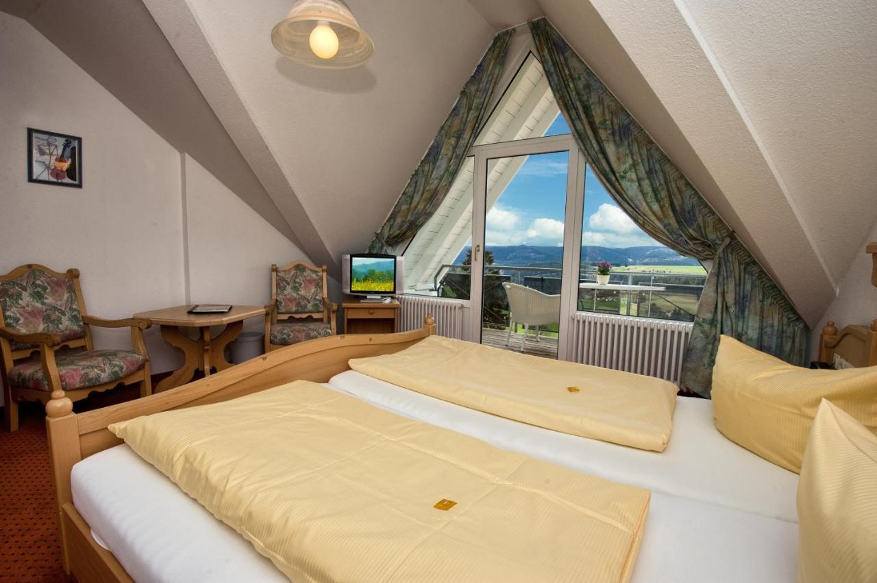 Jufa Hotel Schwarzwald レンツキルヒ エクステリア 写真