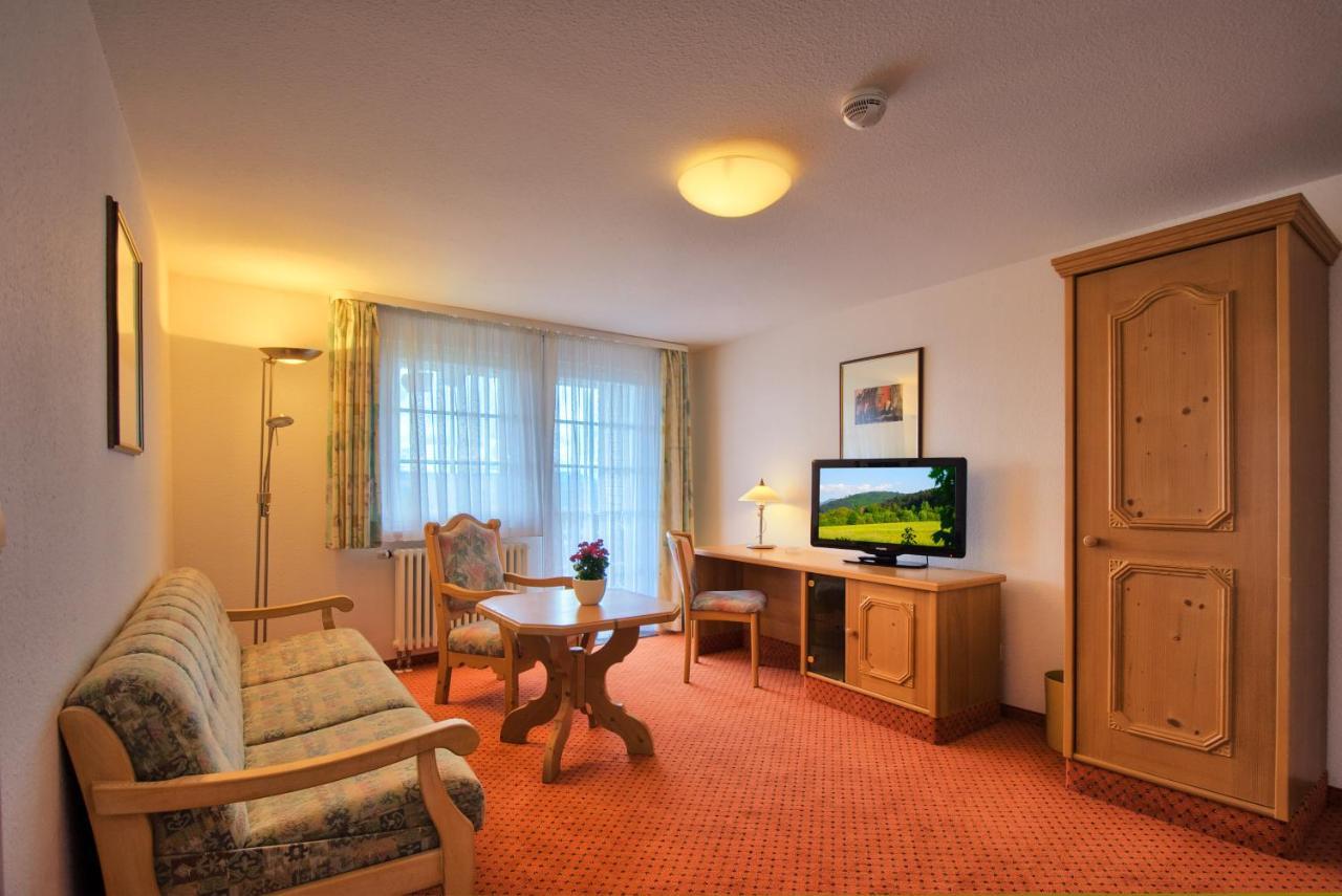 Jufa Hotel Schwarzwald レンツキルヒ エクステリア 写真