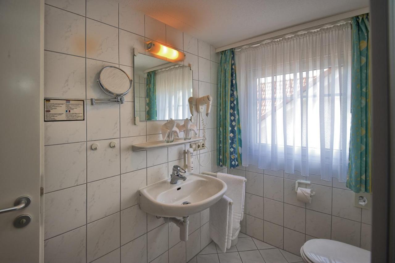 Jufa Hotel Schwarzwald レンツキルヒ エクステリア 写真